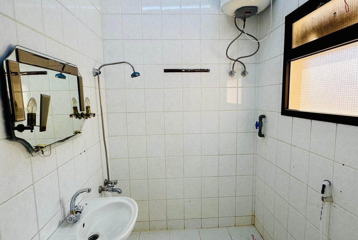 Building 286 Apartment 13