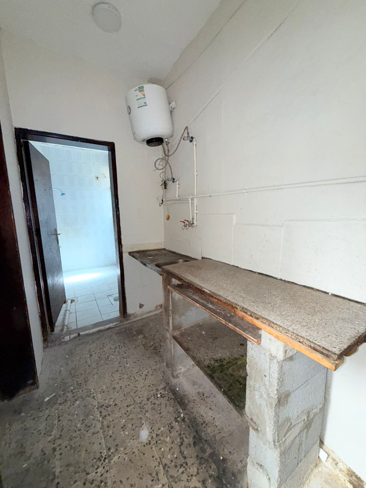 Building 118, Apartment 1
