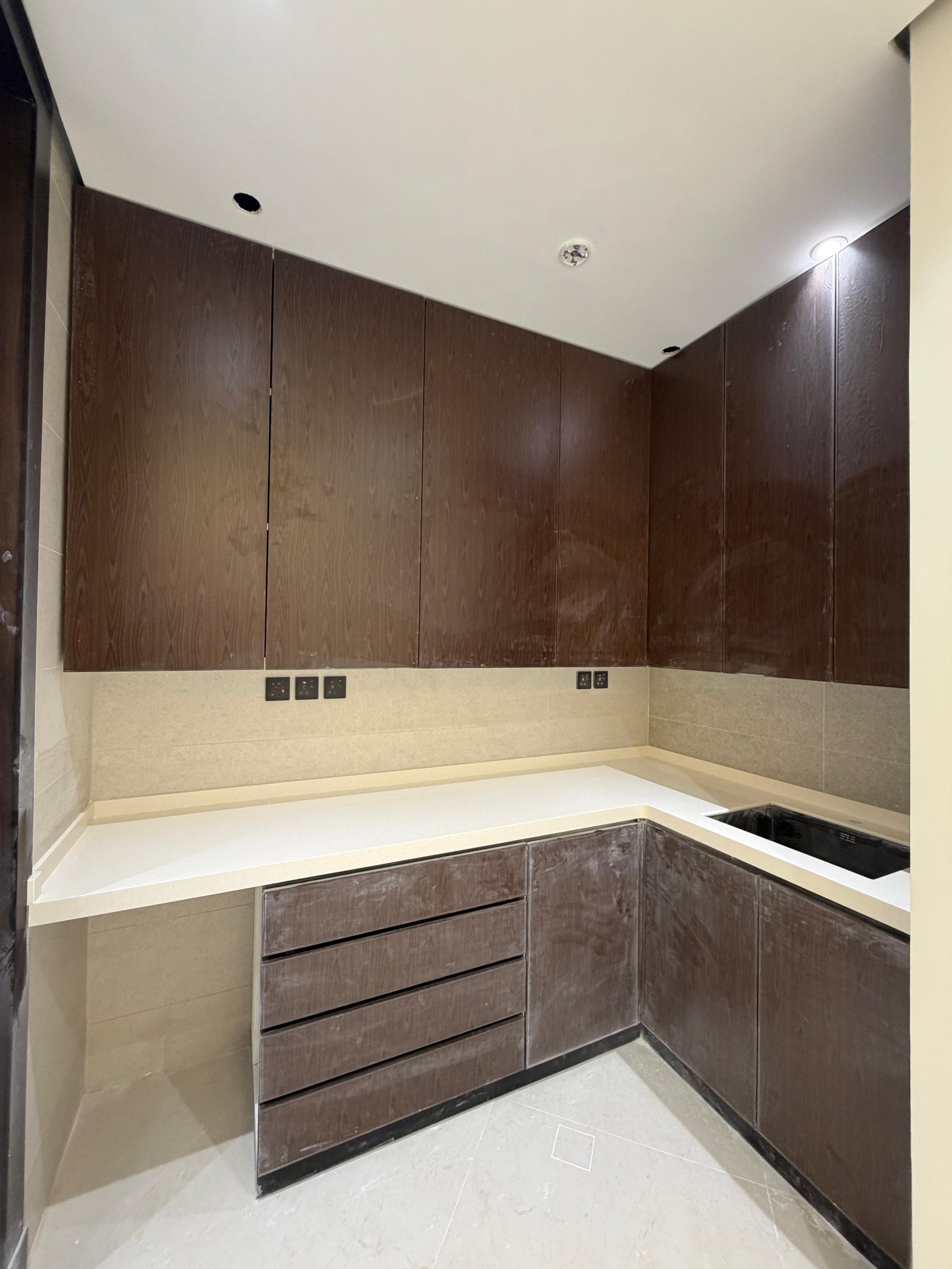عمارة 120 مكتب 3