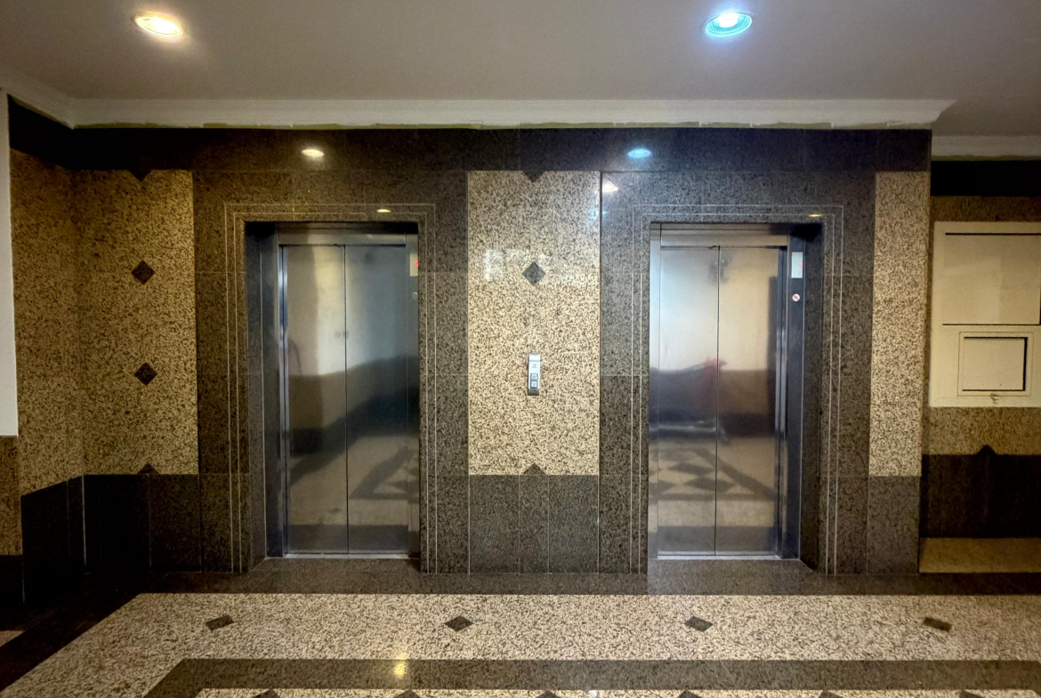 عمارة 213 شقة 206