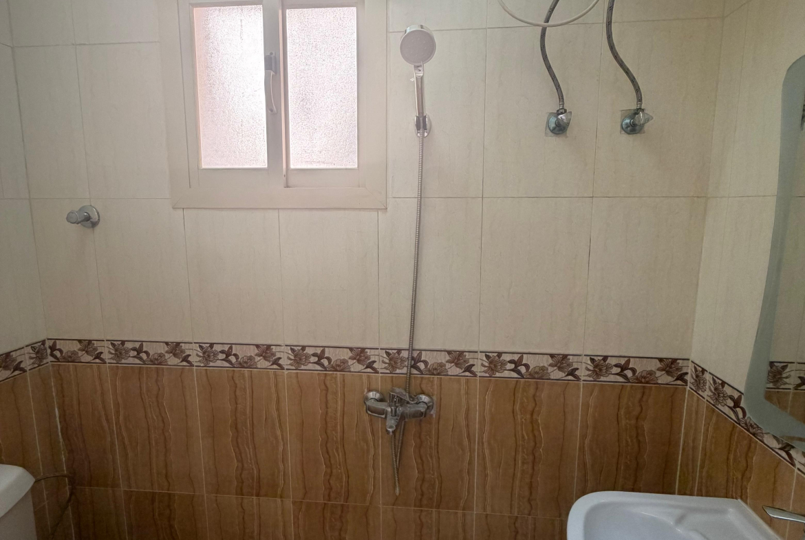 Building 195, Apartment 10