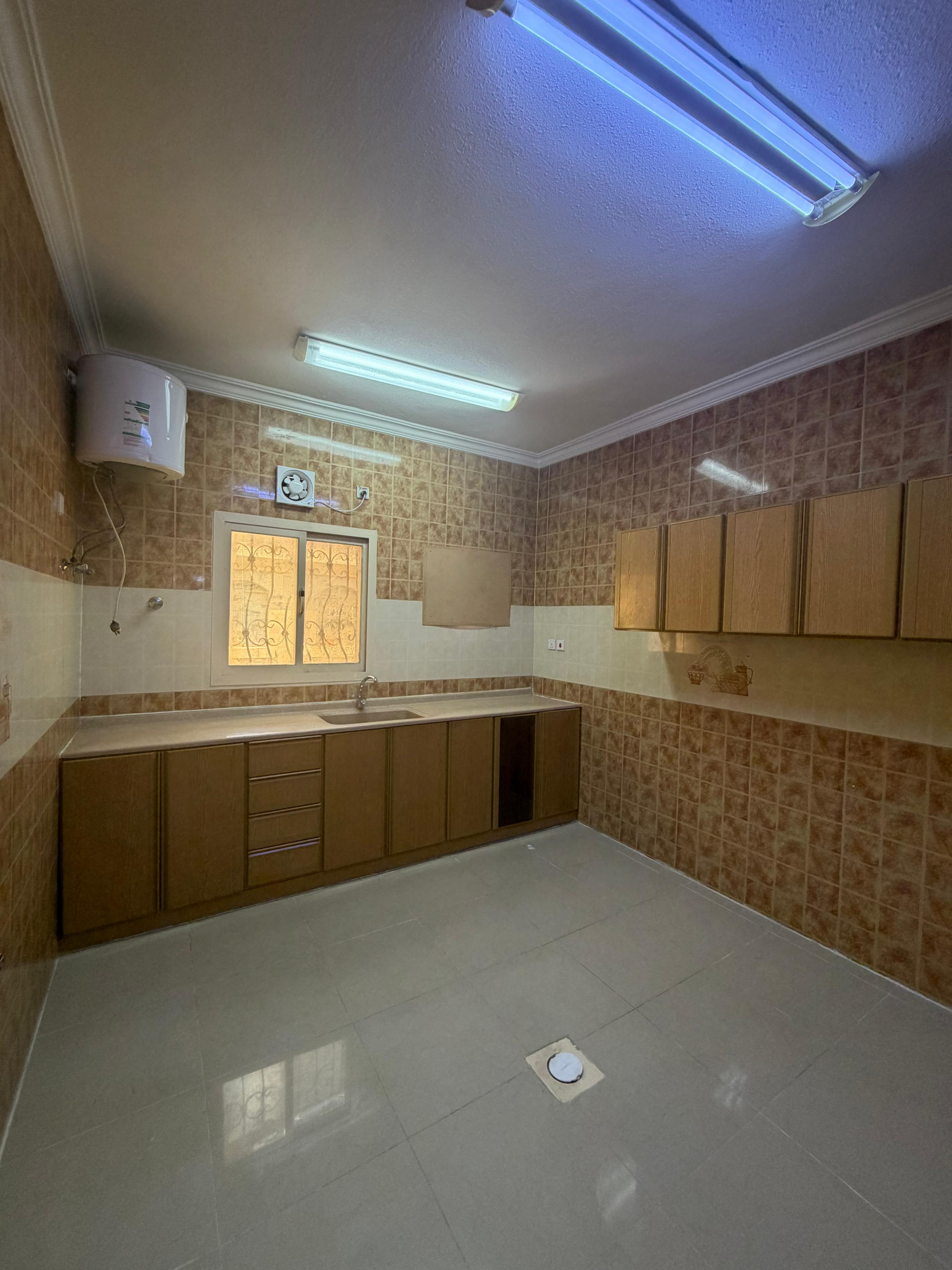 Building 195, Apartment 10
