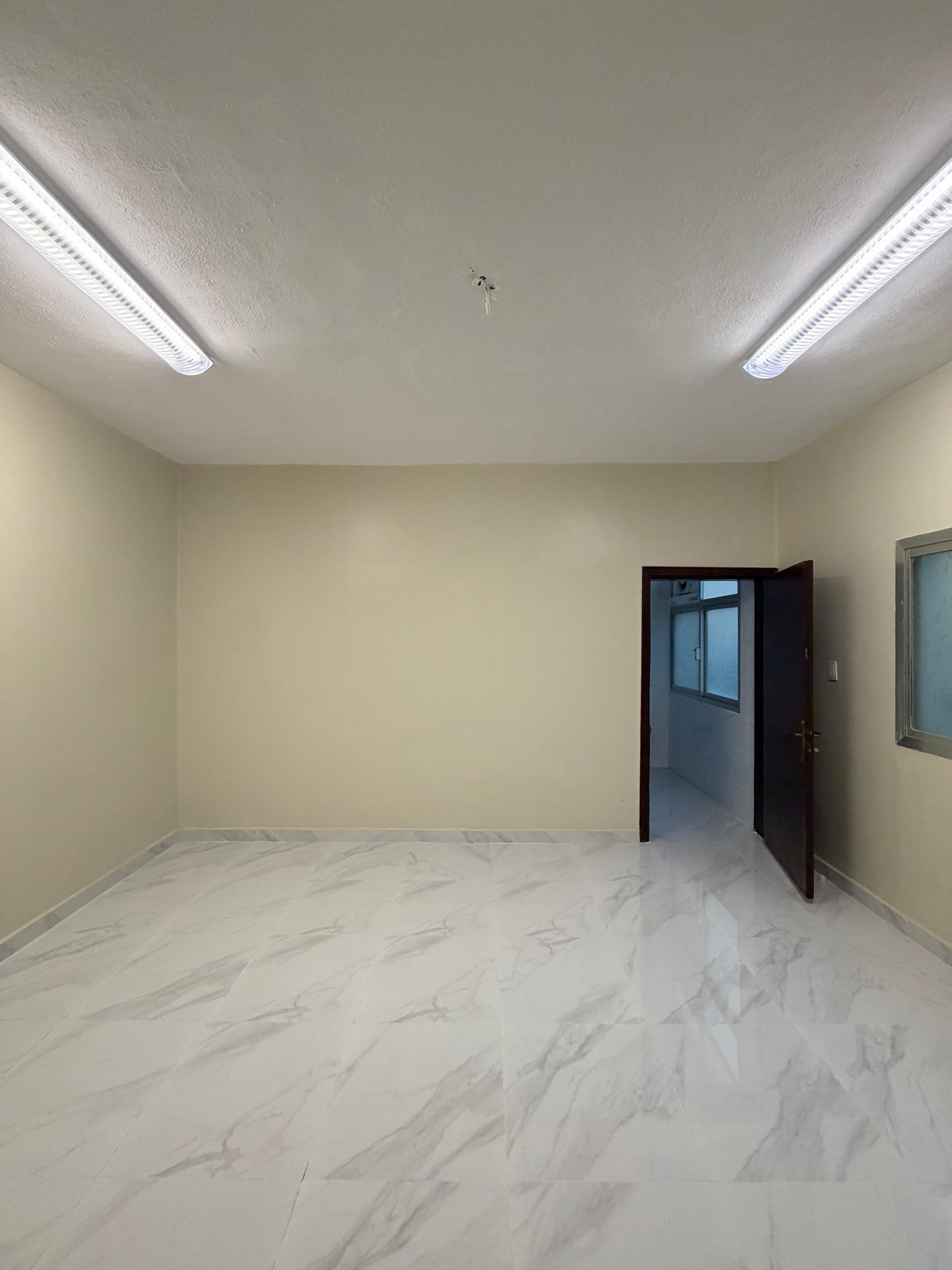 Building 8, Apartment 3