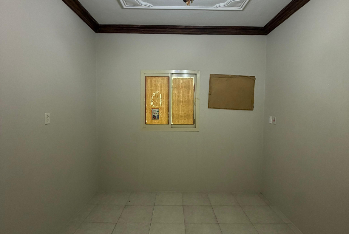Building 44, Apartment 10
