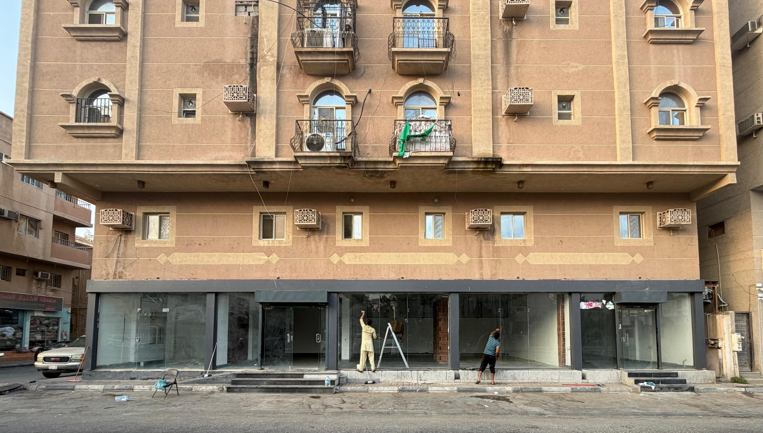 عمارة 13 محل 001