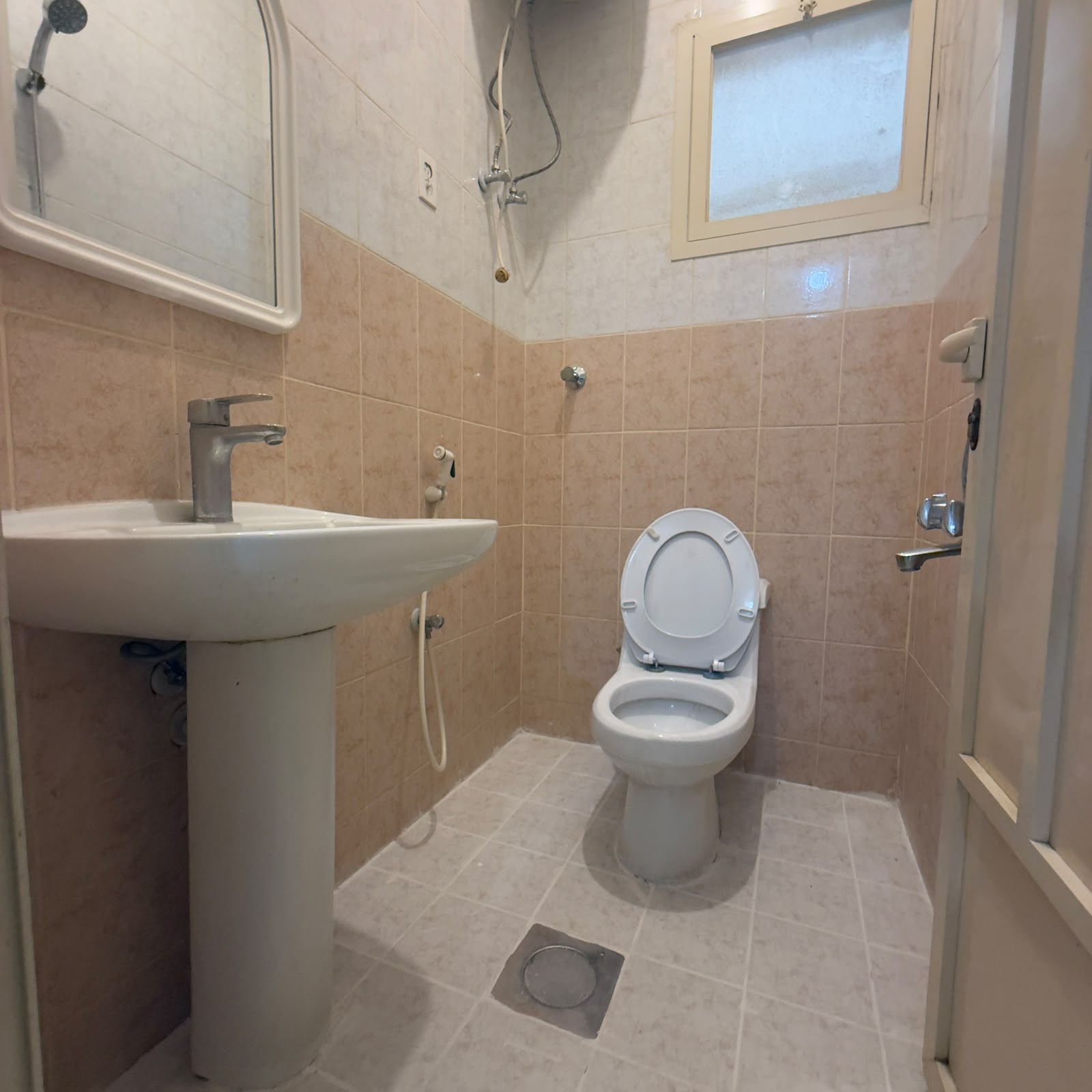 WhatsApp Image 2026-10-13 at 11.18.19 AM (1) Building 270, Apartment 7