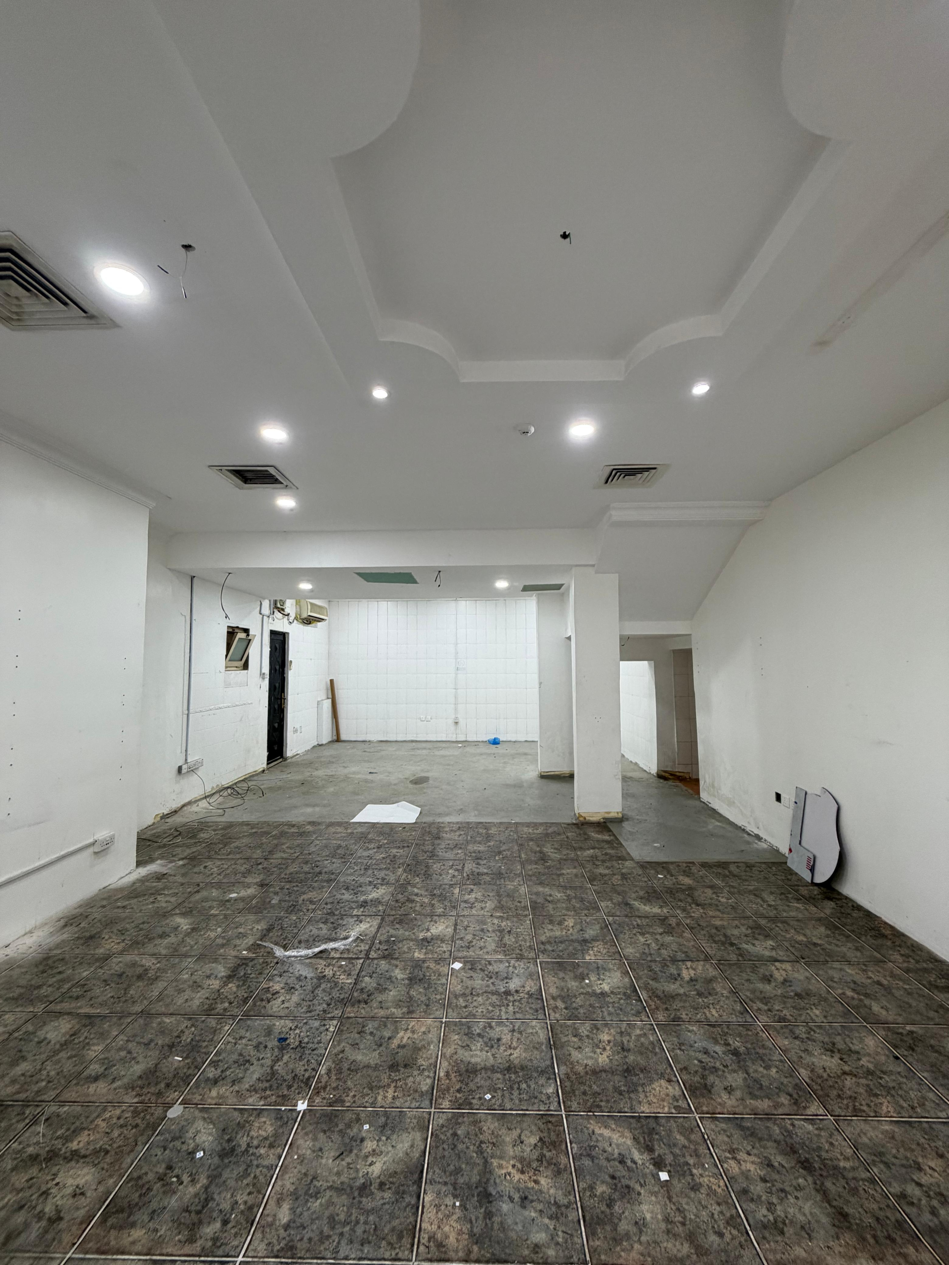 عمارة 216 محل 002