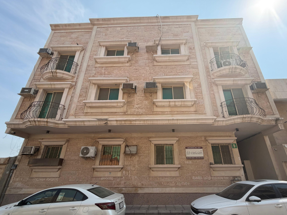 Building 17, Apartment 10