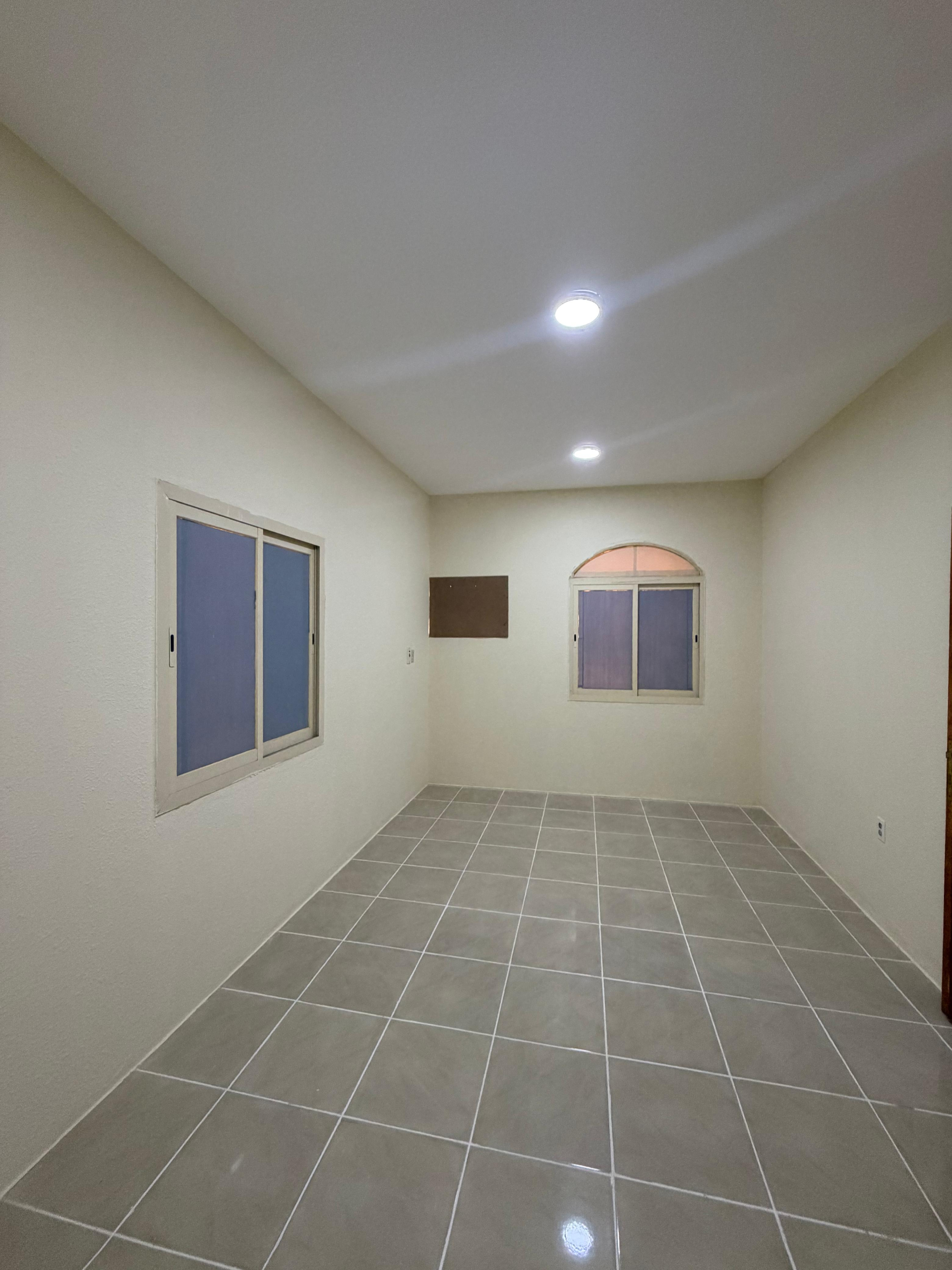 WhatsApp Image 2026-10-20 at 11.43.46 AMس Building 291, Apartment 2