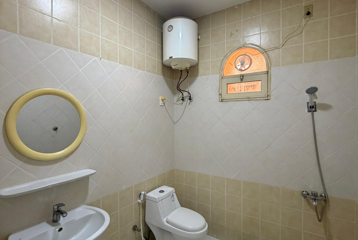 Building 291, Apartment 2