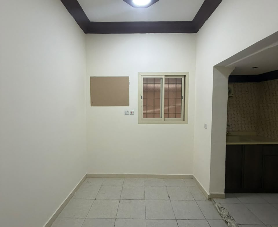 Building 13, Apartment 1