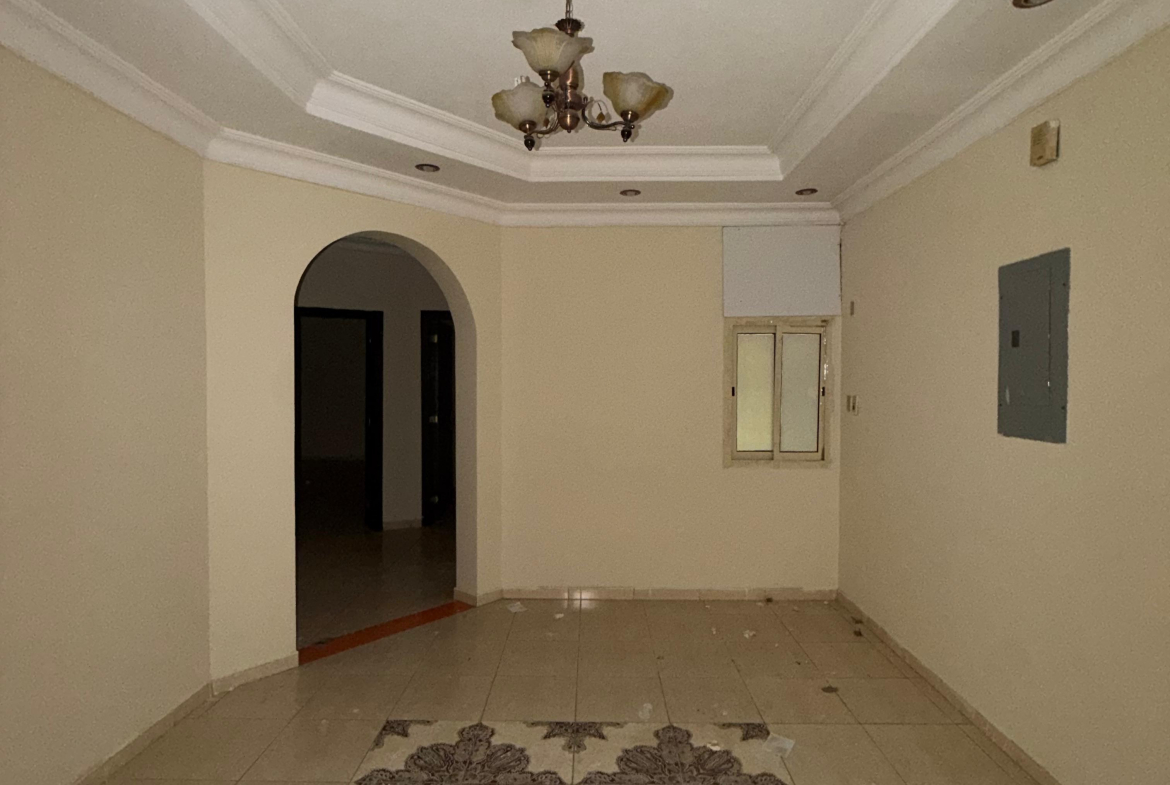 Building 17, Apartment 10